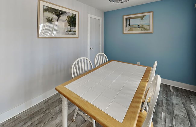 Madeira Beach Yacht Club 215F by Distinctive Beach Rentals - Foto 17