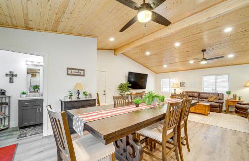 Fire Pit and Trail Access Spacious Happy Jack Cabin - Foto 7