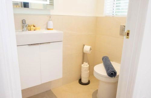 Haven Hideaway Beautiful Lymington Studio Apartment with Garden near The New Forest - Foto 8