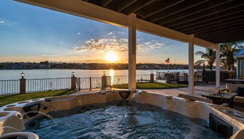 The Lakefront Oasis - Foto 1