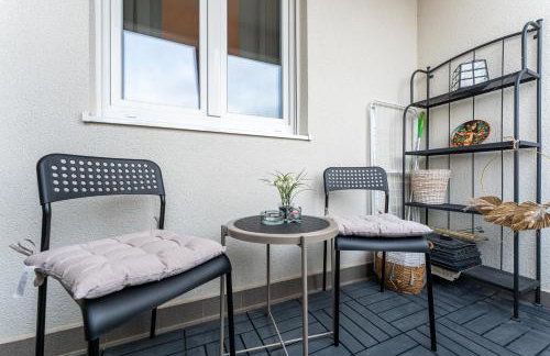 Flexible SelfCheckIns 129 - Zagreb - Garage - Loggia - Photo 12