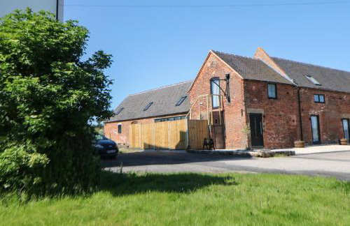 Langley Barn - Photo 40