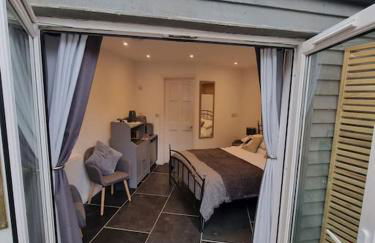 The Den - A modern, quirky, self contained unit - Foto 1