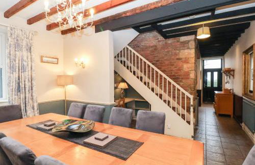 The Farmhouse - Photo 23