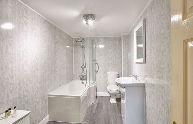 Host Stay Regency Mansions Apartment - Foto 10