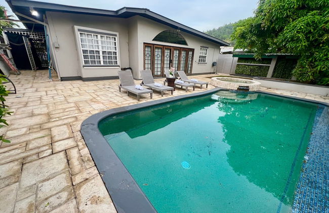 Pool and Jacuzzi Vacation Home - Foto 34