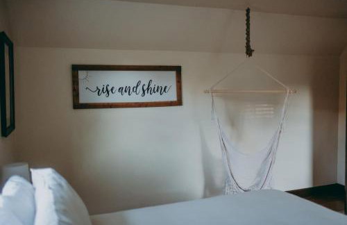 Conestoga Cottage with Hot Tub - Foto 22