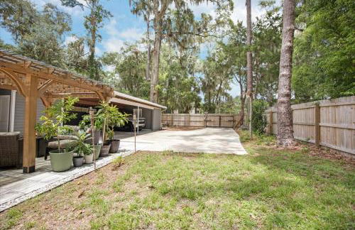 The Canopy on 10th - Game Room , Pets , Pergola - Photo 38