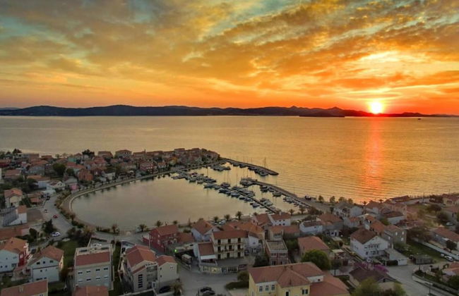 Luxury Holiday Home in Bibinje near Sea - Foto 38