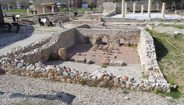 Contemplando o sítio arqueológico