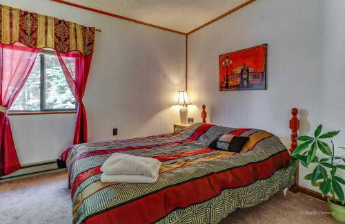 Beautiful Chalet with Hot Tub & Sauna in Poconos - Foto 15