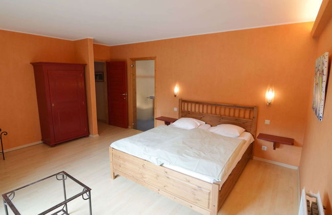 Scenic Villa Near Lake View - Photo 6