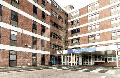 Modern Luxury Serviced Duplex Apartments by REPOSE- 150 Metro Court, WEST BROMWICH - Foto 88