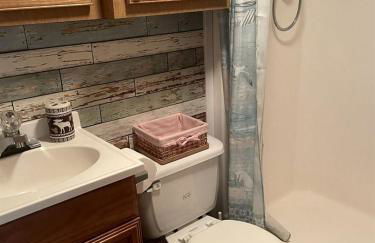 Wonderful Cottage Overlooking the Lake with Porch in Florida - Foto 10