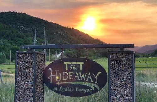 The Hideaway Concealed Cabin East Zion & Bryce - Photo 12