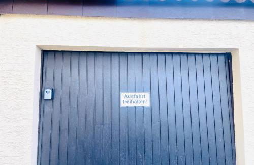 GraceHomes - Garage, Ventilator, Free Coffee, Airport, Messe, Stuttgart, WiFi up to 6 Guests - Foto 35