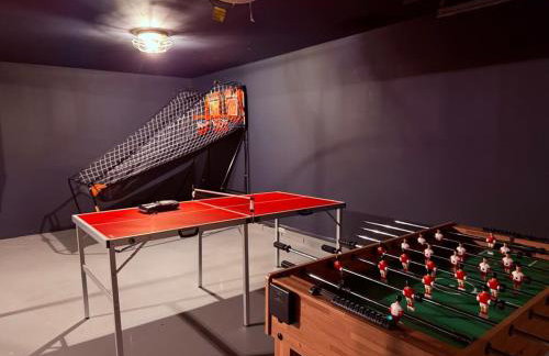 Renovated Retreat with Heated Pool - Foto 35