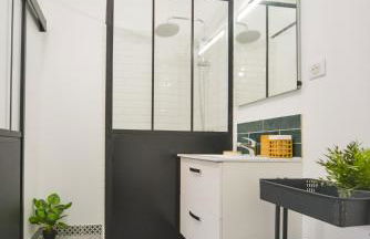 Le Clocher - Quai De La Loire - Netflix - Foto 10