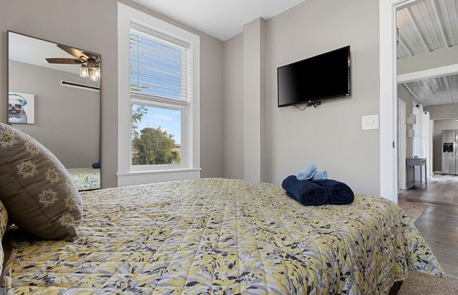 Lazy River Villa - Hottub Fenced Yard Sleeps 11 - Foto 10