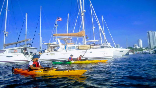 Kayak nel porto di Cartagena de Indias
