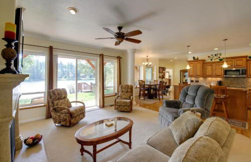 Clark Fork Riverfront Home with Dock! - Foto 3