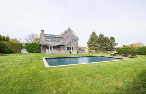 Stunning luxury Retreat I Wineries & Fall Farm Fun - Photo 12