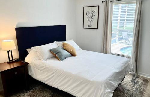 Spacious 5BR Private Home, Private Pool & Salt Water Spa, Minutes from Beaches - Foto 26