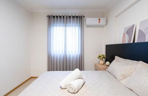 Localização Central! A 450 metros da Vila Germânica Loft com Piscina, Ar-Condicionado, Wi-Fi, Cozinha completa, Garagem Privativa, Espaço Zen, Academia, Sauna, e Mercadinho 24h - Foto 12