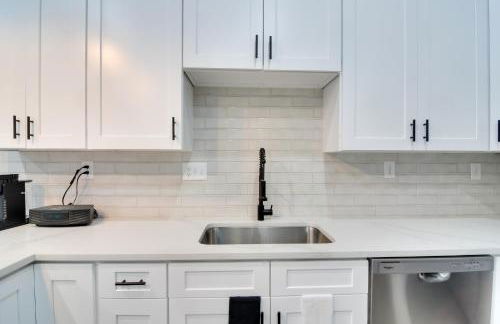 Steps to Casinos and Shuttle! Central City Home Base - Foto 10