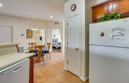 Lakefront Osage Beach Condo: Dock Your Boat Here! - Foto 12