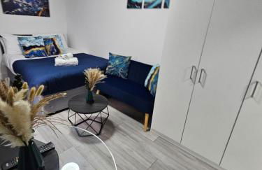 Cozy Ground-Floor Studio, Excellent City Access - Photo 43