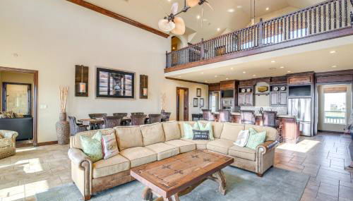 Beachfront Group Getaway on Bolivar Peninsula - Foto 3