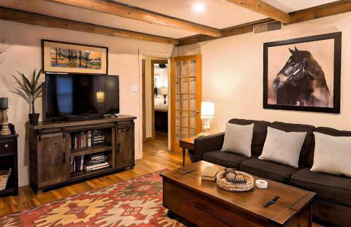 Pet-Friendly Clovis Home Yard, Pergola and Hot Tub - Foto 4