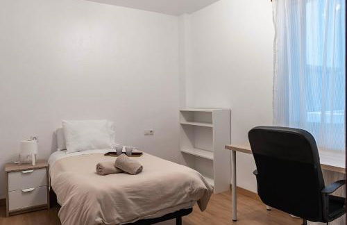 Funcional y renovado apartamento en Iturrama - Photo 30