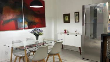 Apt perto da praia c vaga e arrumadeira e janelas anti ruídos - Foto 3