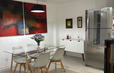 Apt perto da praia c vaga e arrumadeira e janelas anti ruídos - Foto 3