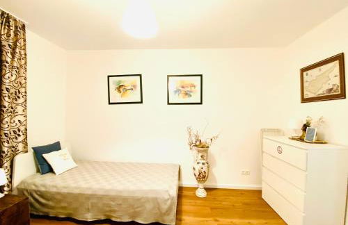 WelcomeToMessePremium Three Bedroom Apartment - Foto 17