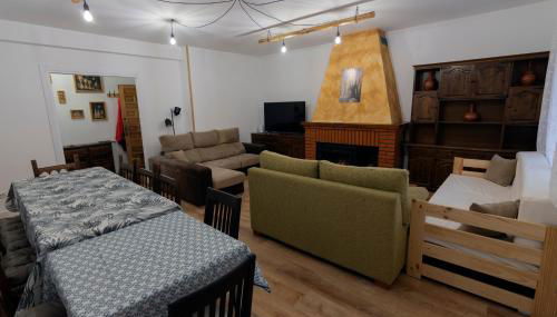 El Salón de Arriba - Foto 2