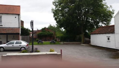 Saracens Head above the pub near Chaple st Leonards - Foto 4, Garden