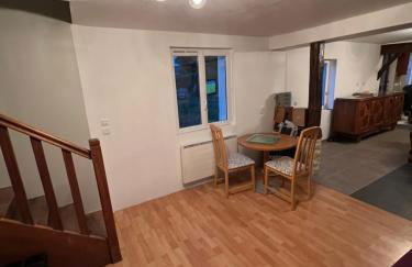 Venez respirer l'air de la Campagne a 70 km de de l'Océan, Villers sur Mers , Deauville ..... Maison de 100 m² ,sur une parcelle de 2000 m² 3 chambres toutes refaites , 2 salles d'eau , 2 toilettes , cuisine équipées . tous refait a neuf - Foto 10