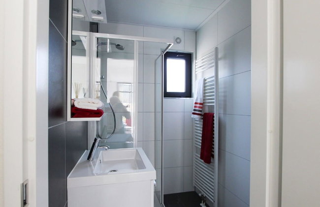 Modern Holiday Home in a Holiday Park - Foto 13