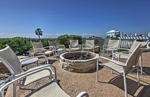 Breezy Galveston House with 2 Decks and Ocean Views! - Foto 34