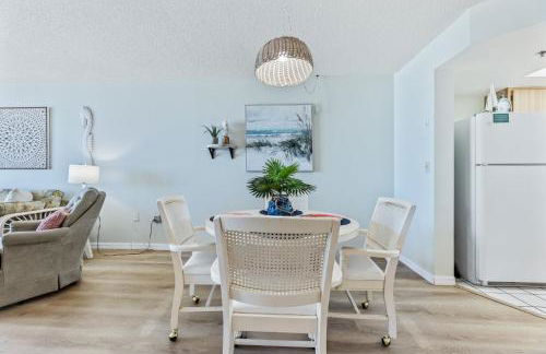 Ocean View / 7th Floor / Pool / Walk to Shopping & Dining / Ocean Trillium Condo #701 - Foto 10