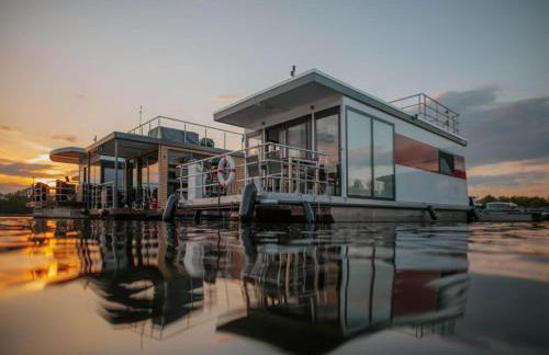 Havel River Houseboat - Foto 1