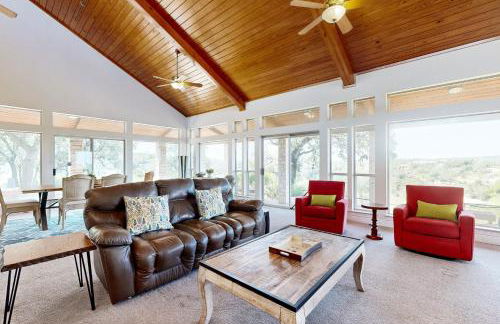 Regal Riverfront Retreat - Foto 7