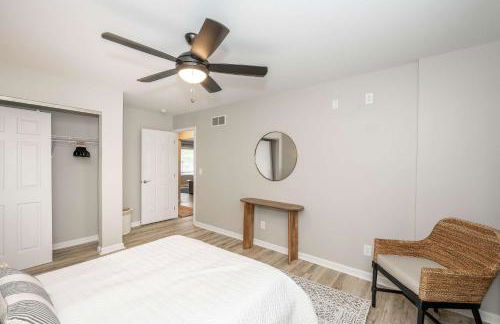 Poolside Paradise Near the Ark - Foto 72