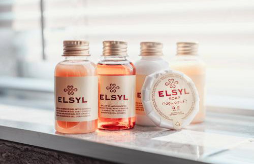 Luxury 2 Bed Room Lake View Apt Bowness Parking - Photo 20