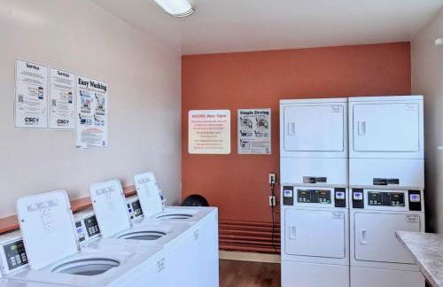 Downtown-King Bed-Top Floor-Parking-Wi-Fi - Foto 4