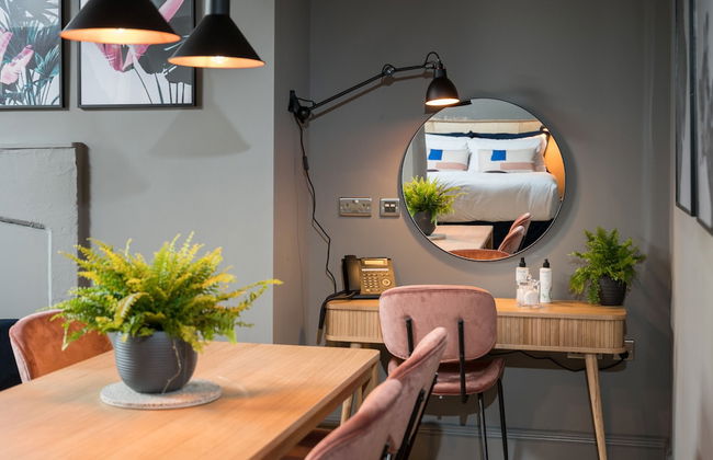 Hiding Space - Trim Street Apartments - Foto 23