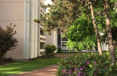 ChezClervie Nanterre City Paris La Défense Arena - Foto 2